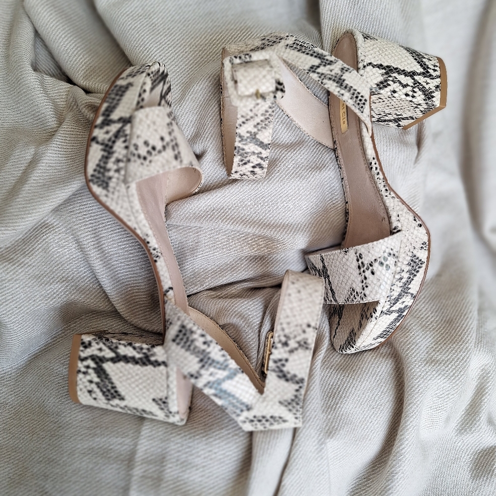 Louise et Cie Leather Heels Sandal Platform